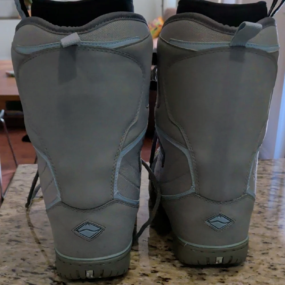 Vans World Traveler Millennium Snowboard Boots - W8 - Picture 4 of 9